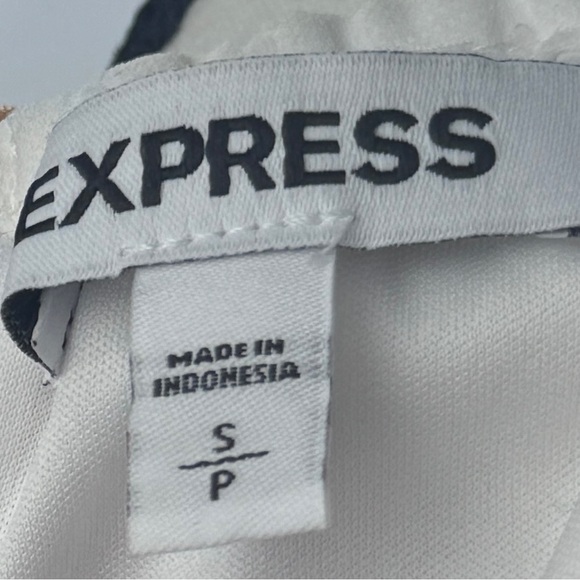 Sundress Express White Maxi Dress with Black Accents - Picture 9 of 10